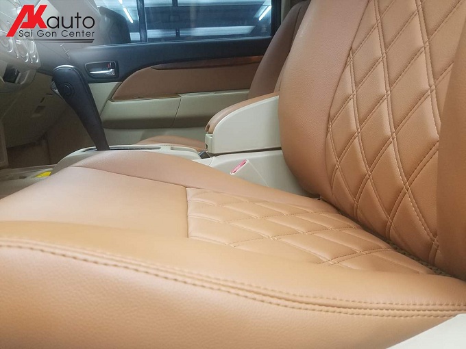 Đồ chơi xe hơi cao cấp tư vẫn miễn phí chất liệu May nệm ghế da xe Ford Everest