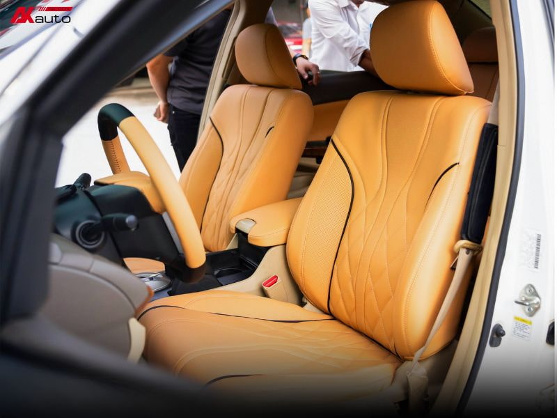 Kinh nghiệm bọc ghế da ô tô tại TPHCM bền đẹp, tránh rủi ro