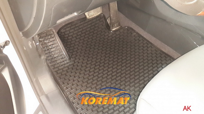 Thảm Lót Chân Sàn Xe Santafe Chống Trượt, Mang Vẻ Thẩm Mỹ Cao